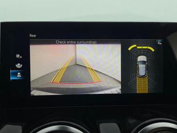 Mercedes-Benz EQA EQA 250 66.5kWh AMG Line (190 ps) - NAV - MIRROR PACKAGE