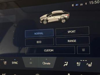 Lexus Rz 450e 71.4kWh Takumi DIRECT4 (313 ps) - REVERSE CAM - NAV - HEATE