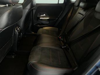 Mercedes-Benz EQA EQA 250 66.5kWh AMG Line (190 ps) - NAV - MIRROR PACKAGE