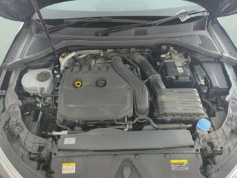 Audi A3 1.5 TFSI 35 S line Sportback S Tronic (150 ps) - ACTIVE LANE ASS