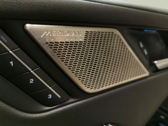Jaguar I-PACE 400 90kWh HSE Black 4WD (400 ps) - CARPLAY - KEYLESS ENTRY - LED