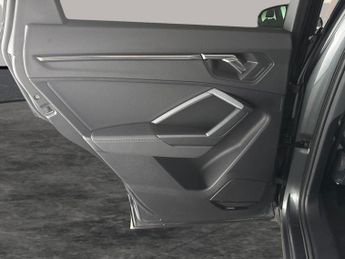 Audi Q3 1.4 TFSIe 45 Black Edition Plug-in S Tronic 13kWh (245 ps) - BLU