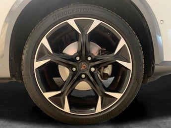 Cupra Formentor 1.5 TSI V2 DSG (150 ps) - LED - REVERSE CAM - NAV