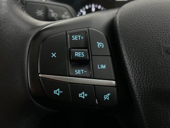 Ford Kuga 1.5 EcoBlue Zetec (120 ps) - LANE DEPARTURE  - BLUETOOTH - CRUIS