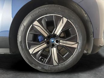 BMW iX 50 111.5kWh M Sport Edition xDrive (523 ps) - AIR SUSPENSION - P