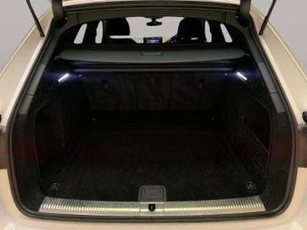 Audi A4 Avant 2.0 TDI 35 Black Edition S Tronic (163 ps) - LED - REVERSE CAM