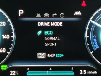 Hyundai Kona 39kWh SE Connect (10.5kW Charger) (136 ps) - LED - REVERSE CAM -