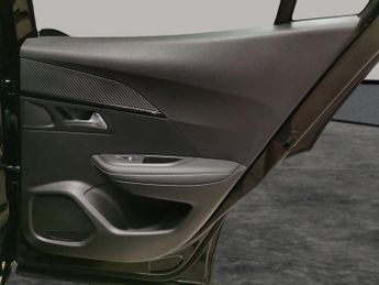 Peugeot E-2008 50kWh GT (7kW Charger) (136 ps) - LED - REVERSE CAM - NAV