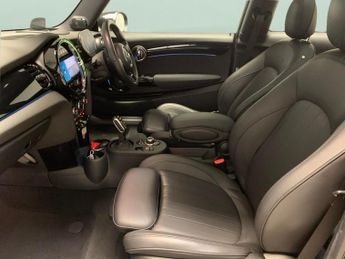 Mini Electric Hatch Cooper SE 32.6kWh Level 3 (184 ps) - HEATED SEATS - INTERIOR LIG