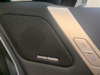 BMW iX 40 76.6kWh M Sport xDrive (326 ps) - HK AUDIO - DRIVING ASSISTAN
