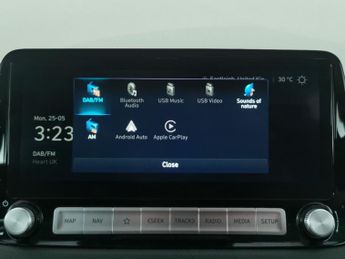 Hyundai Kona 39kWh SE Connect (10.5kW Charger) (136 ps) - LED - REVERSE CAM -