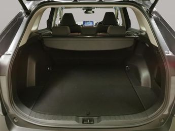 Toyota RAV4 2.5 VVT-h GPF Design CVT (218 ps) - LED - REVERSE CAM - NAV