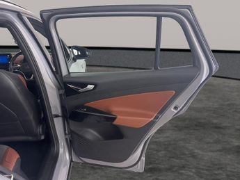 Volkswagen ID.4 Pure 52kWh Life (148 ps) - REVERSE CAM - HEATED SEATS - NAV