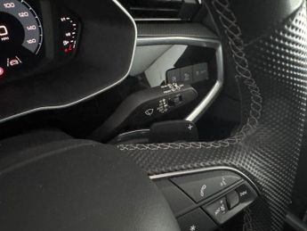 Audi Q3 1.4 TFSIe 45 Black Edition Plug-in S Tronic 13kWh (245 ps) - BLU