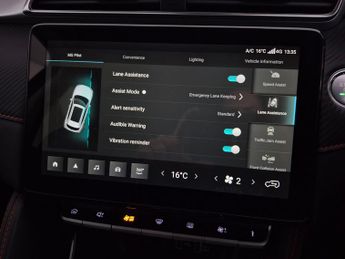 MG MG ZS 72.6kWh Trophy Connect Long Range (156 ps) - ACTIVE LANE ASSIST