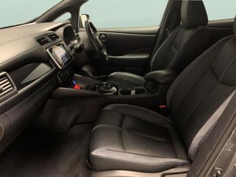 Nissan Leaf 39kWh Tekna (150 ps) - LED - NAV - LANE DEPARTURE