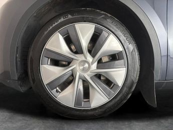 Tesla Model Y (Dual Motor) Long Range 4WDE (384 bhp) - HEATED STEERING - WIFI