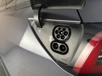 Tesla Model Y (Dual Motor) Long Range 4WDE (384 bhp) - HEATED STEERING - WIFI