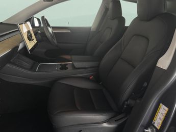 Tesla Model Y (Dual Motor) Long Range 4WDE (384 bhp) - HEATED STEERING - WIFI