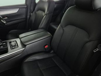 Mazda CX-60 2.5 e-SKYACTIV 17.8kWh Exclusive-Line Plug-in 4WD (327 ps) - LED