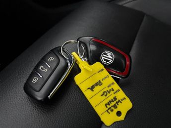MG MG ZS 44.5kWh Exclusive (143 ps) - KEYLESS ENTRY - REVERSE CAM - NAV