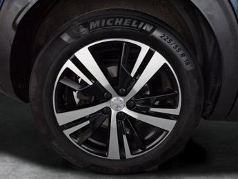 Peugeot 3008 1.6 13.2kWh GT Plug-in e-EAT (225 ps) - REVERSE CAM - NAV