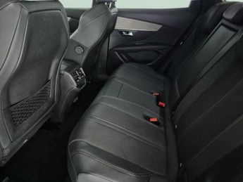Peugeot 3008 1.6 13.2kWh GT Plug-in e-EAT (225 ps) - REVERSE CAM - NAV