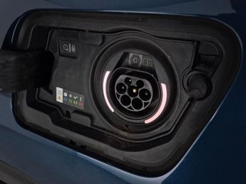 Peugeot 3008 1.6 13.2kWh GT Plug-in e-EAT (225 ps) - REVERSE CAM - NAV