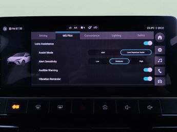 MG Mg4 51kWh SE (170 ps) - ALCANTARA - BLUETOOTH - COMFORT ACCESS