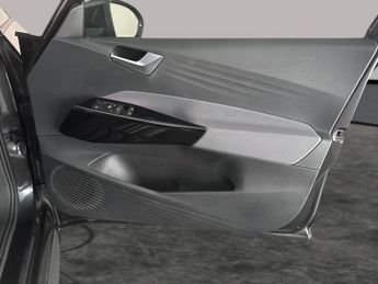 Volkswagen ID.3 Pro 58kWh Life (145 ps) - BLUETOOTH - PARK SENSORS - DAB