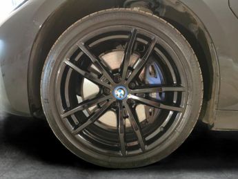 BMW 3 Series 2.0 330e 12kWh M Sport Touring Plug-in xDrive (292 ps) - INTERIO