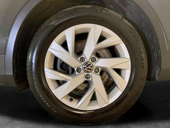 Volkswagen Tiguan 1.4 TSI 13kWh Life Plug-in DSG (245 ps) - NAV - BLUETOOTH - PARK