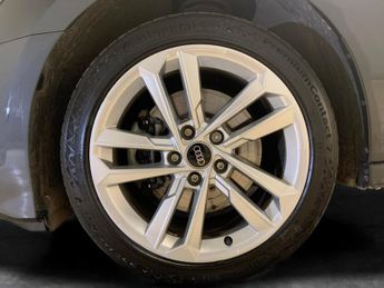 Audi A3 1.4 TFSIe 40 Sport Sportback Plug-in S Tronic 13kWh (204 ps) - C