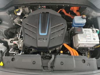 Hyundai Kona 39kWh SE Connect (10.5kW Charger) (136 ps) - LED - REVERSE CAM -