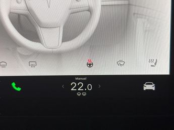 Tesla Model Y SUV RWD (346 ps) - HEATED STEERING - WIFI - BLIND SPOT ASSIST