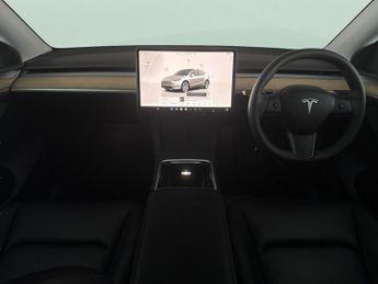 Tesla Model Y SUV RWD (346 ps) - HEATED STEERING - WIFI - BLIND SPOT ASSIST