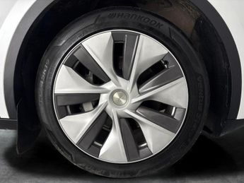 Tesla Model Y SUV RWD (346 ps) - REVERSE CAM - NAV - LEATHER