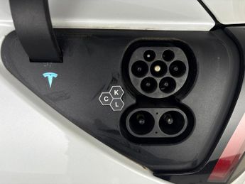 Tesla Model Y SUV RWD (346 ps) - REVERSE CAM - NAV - LEATHER