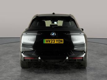 BMW iX 50 111.5kWh M Sport xDrive (11kW Charger) (523 ps) - DRIVING ASS