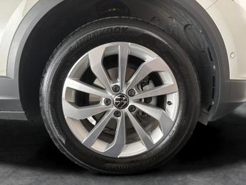 Volkswagen T-Roc 1.5 TSI Match DSG (150 ps) - ASSISTANCE PACK - PARK SENSORS - PA
