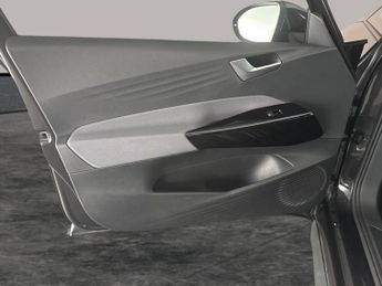 Volkswagen ID.3 Pro 58kWh Life (145 ps) - BLUETOOTH - PARK SENSORS - DAB