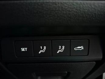 Mazda CX-60 2.5 e-SKYACTIV 17.8kWh Exclusive-Line Plug-in 4WD (327 ps) - LED