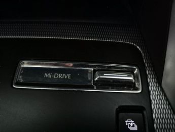 Mazda CX-60 2.5 e-SKYACTIV 17.8kWh Exclusive-Line Plug-in 4WD (327 ps) - LED