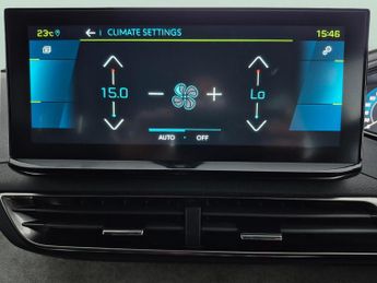 Peugeot 3008 1.6 13.2kWh GT Plug-in e-EAT (225 ps) - REVERSE CAM - NAV