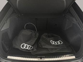 Audi Q3 1.4 TFSIe 45 S line Plug-in S Tronic 13kWh (245 ps) - CRUISE