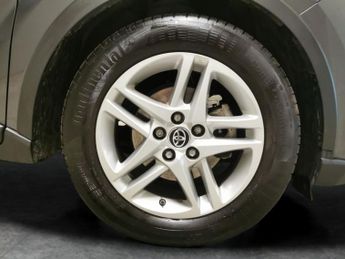 Toyota C-HR 1.8 VVT-h GPF Icon CVT (122 ps) - BLUETOOTH - AIR CON - AUTO HEA