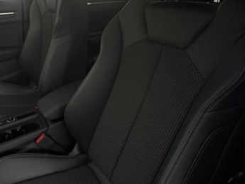 Audi Q3 1.4 TFSIe 45 S line Plug-in S Tronic 13kWh (245 ps) - CRUISE
