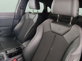 Audi Q3 1.4 TFSIe 45 S line Sportback Plug-in S Tronic 13kWh (245 ps) - 