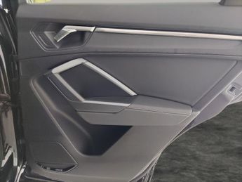 Audi Q3 1.4 TFSIe 45 S line Sportback Plug-in S Tronic 13kWh (245 ps) - 