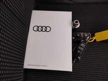 Audi Q3 1.4 TFSIe 45 S line Sportback Plug-in S Tronic 13kWh (245 ps) - 